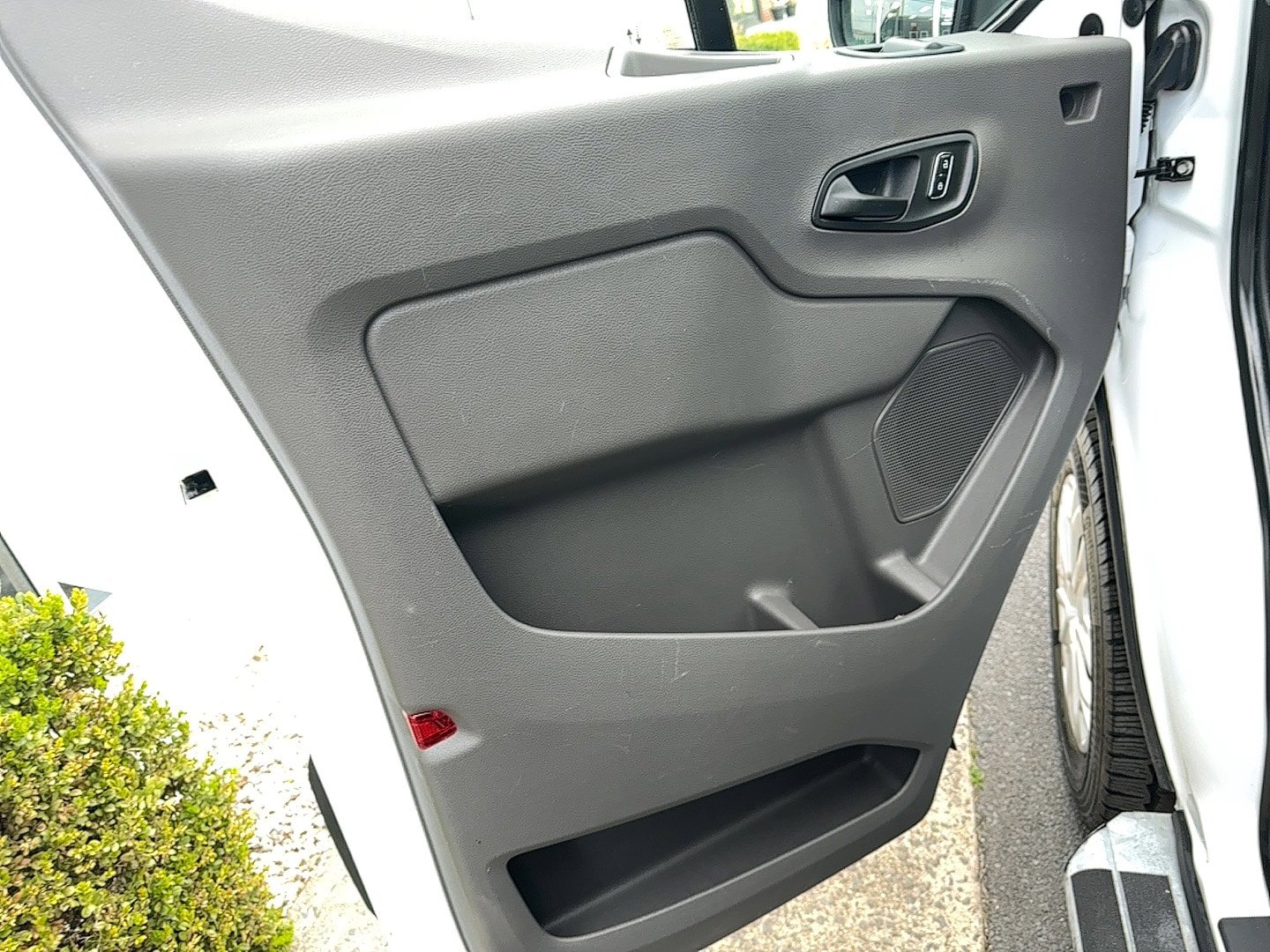 Used 2024 Ford Transit 250 Low Roof w/ Exterior Upgrade Package RWD image 15