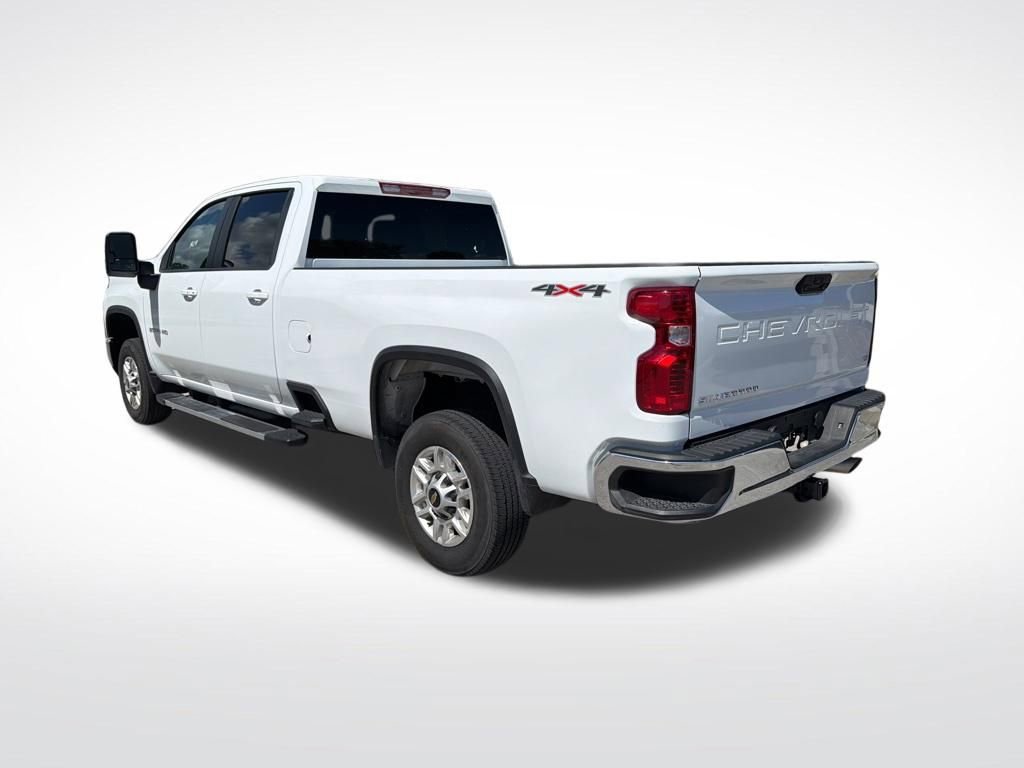 Used 2025 Chevrolet Silverado 2500 LT w/ Convenience Package image 7