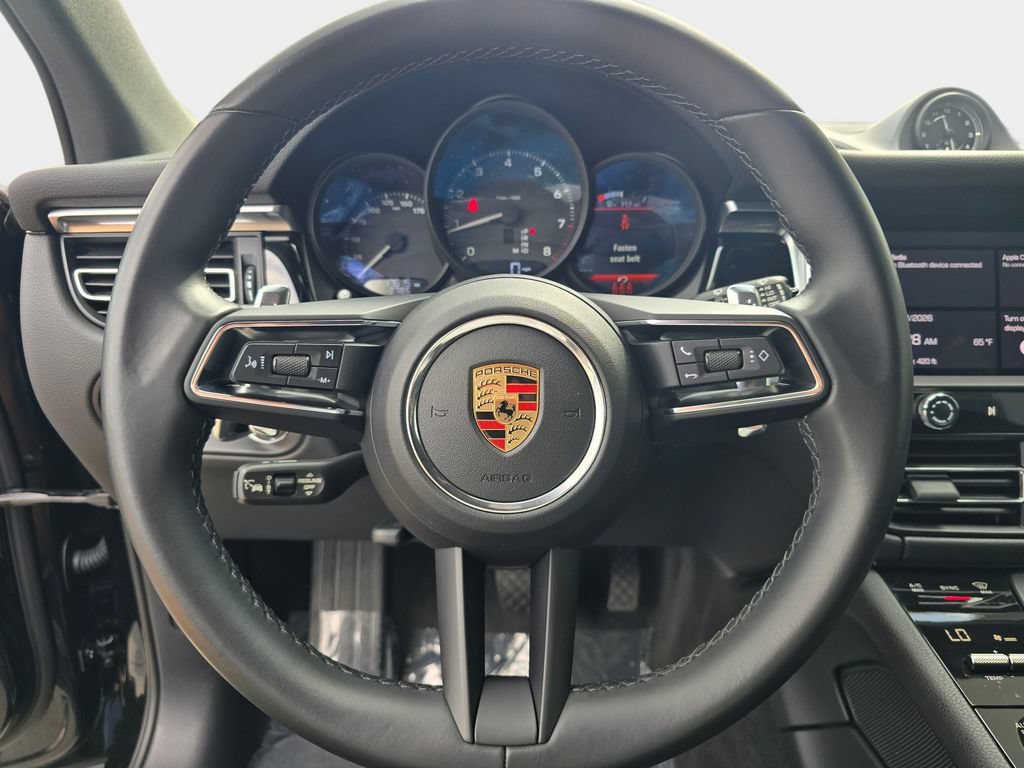 Used 2023 Porsche Macan AWD/4WD image 18