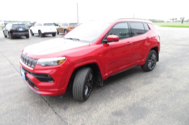 Used 2022 Jeep Compass Limited w/ (RED) Package AWD/4WD image 6