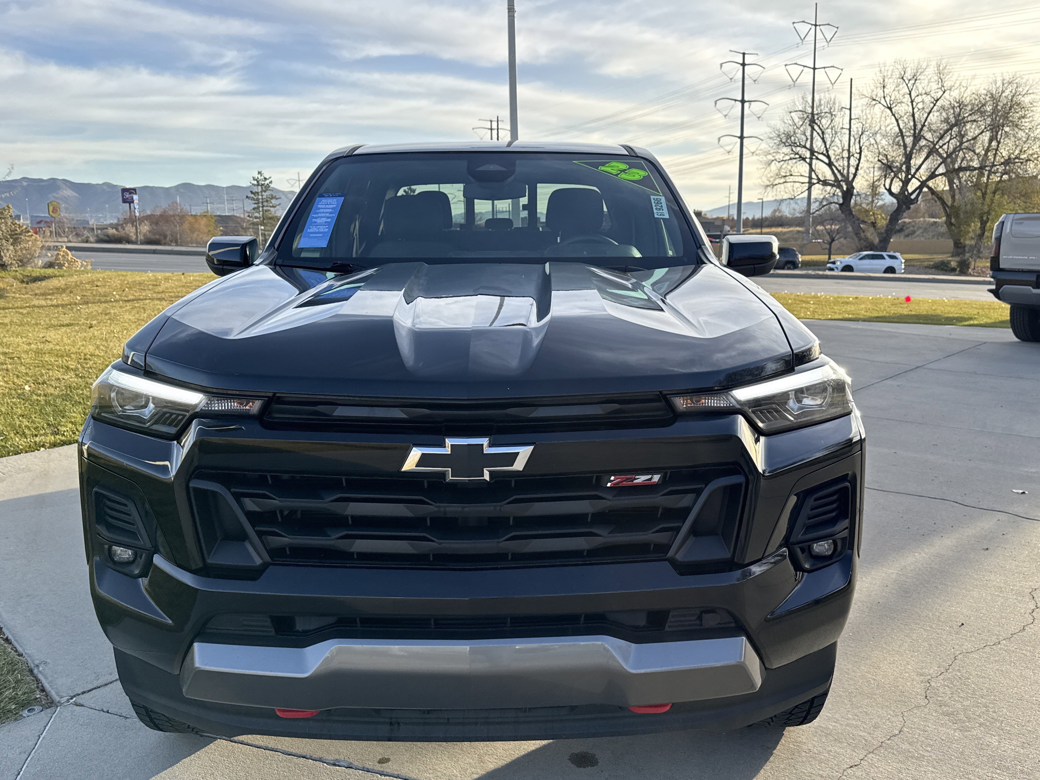 Used 2023 Chevrolet Colorado Z71 image 8