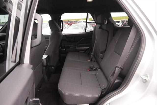 Certified 2025 Toyota 4Runner SR5 AWD/4WD image 25