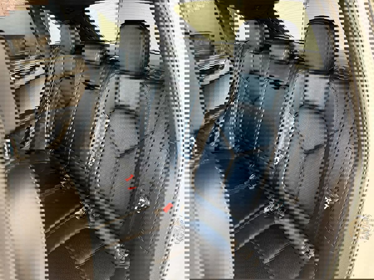 Used 2015 Porsche Macan S image 41