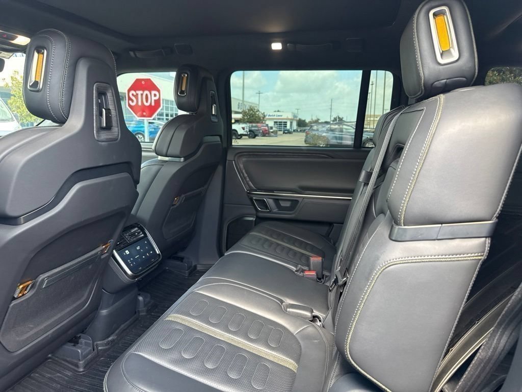 Used 2022 Rivian R1S Launch Edition AWD/4WD image 5