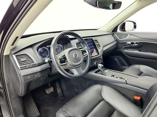 Used 2020 Volvo XC90 T6 Momentum w/ Protection Package image 20