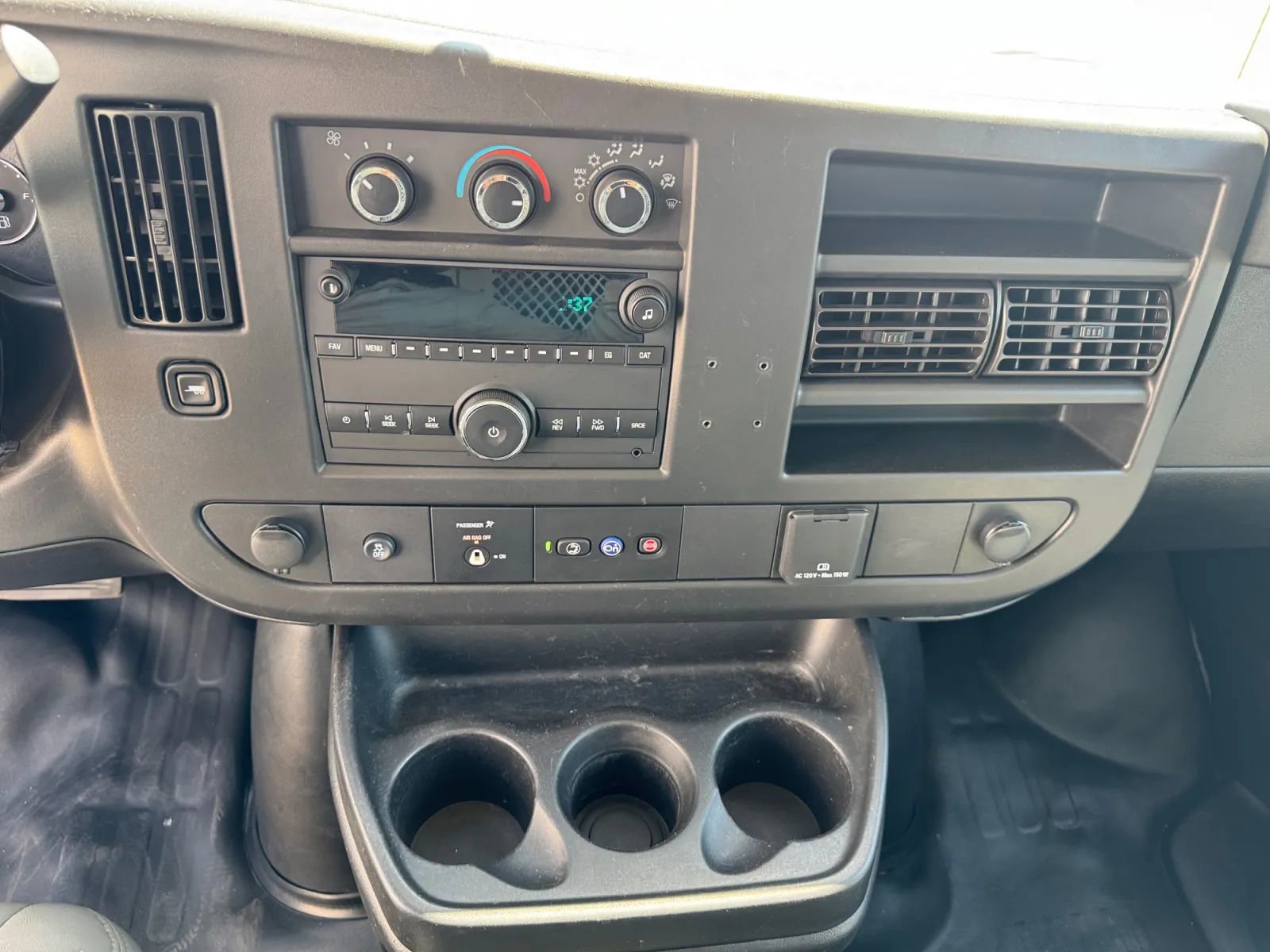 Used 2020 Chevrolet Express 2500 w/ Driver Convenience Package image 18