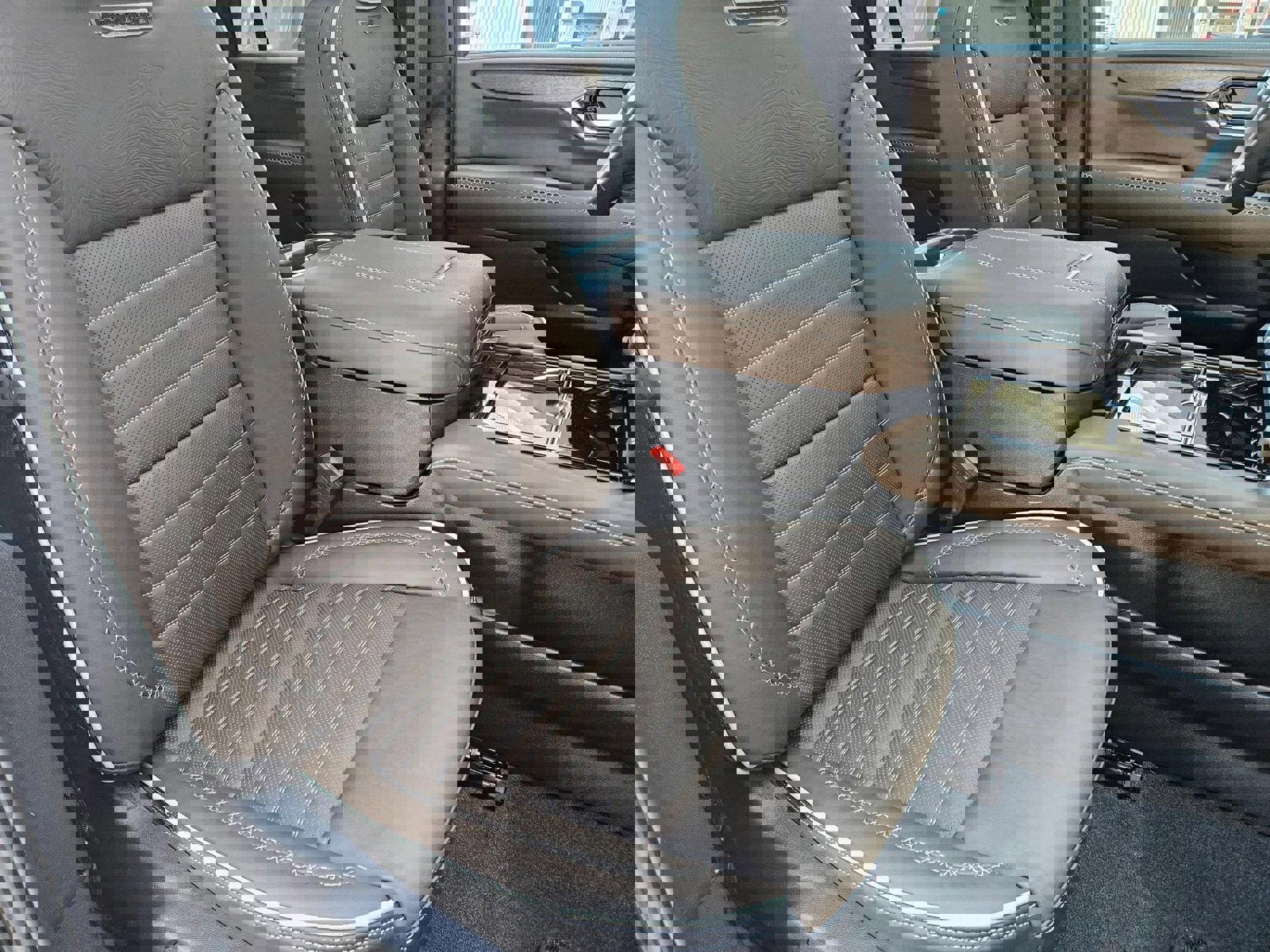 New 2026 GMC Yukon XL Denali Ultimate image 31