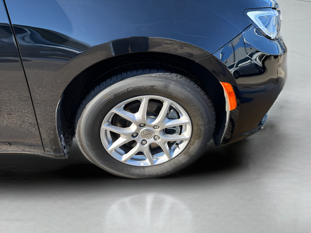 Used 2024 Chrysler Pacifica Touring-L FWD image 29