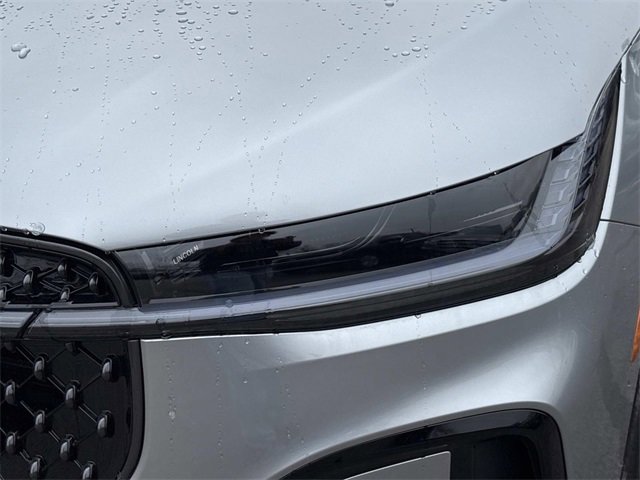 New 2026 Lincoln Nautilus Reserve w/ Jet Appearance Package image 10