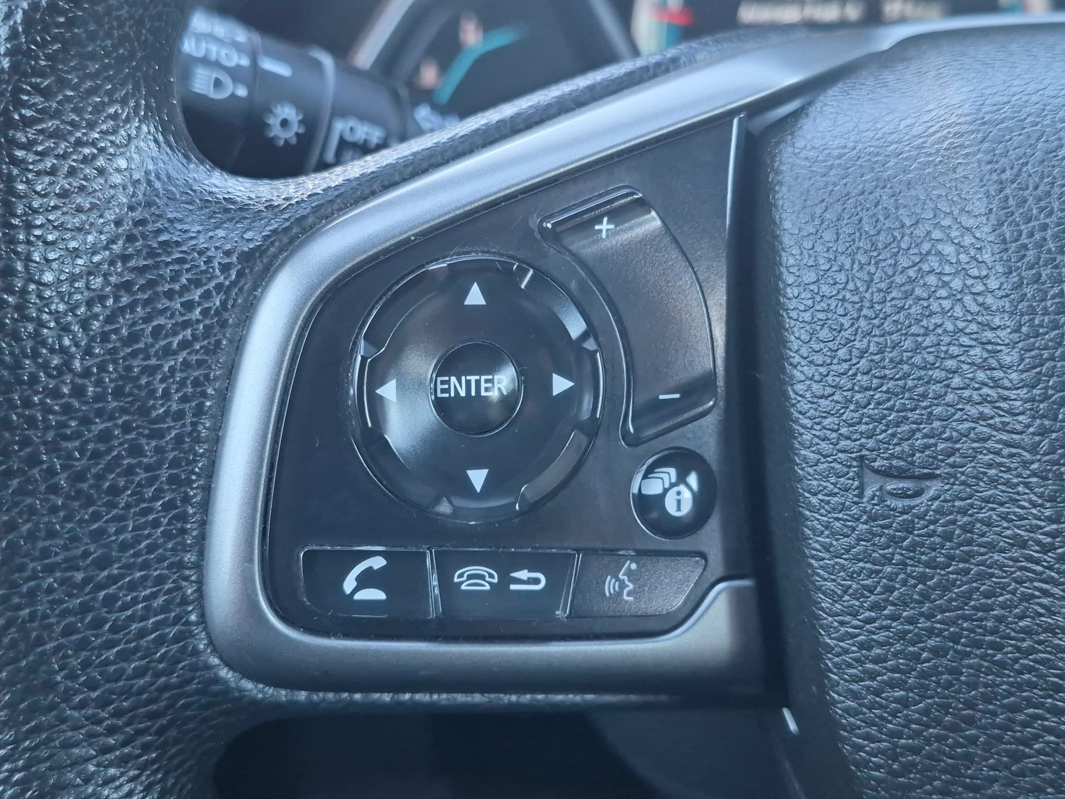 Used 2019 Honda Civic EX image 14