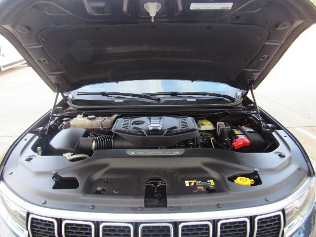 Used 2024 Jeep Wagoneer Series II w/ Flexible Seating Group image 61