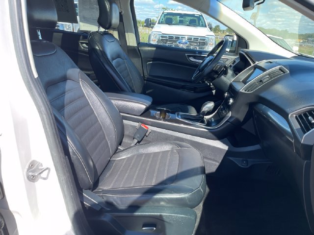 Used 2016 Ford Edge SEL w/ Equipment Group 201A AWD/4WD image 38