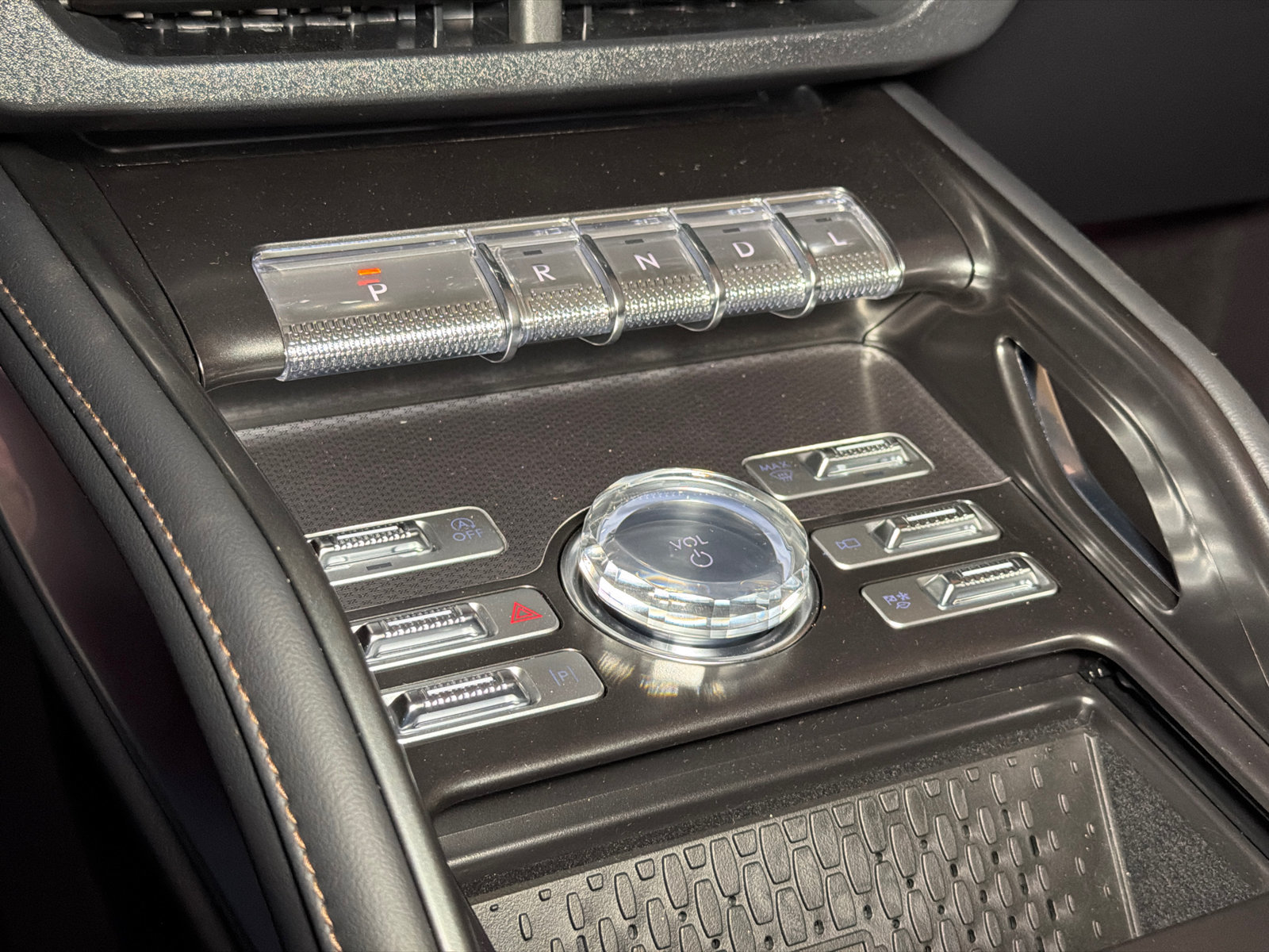 New 2026 Lincoln Nautilus Premier AWD/4WD image 29