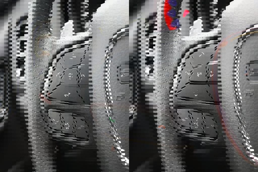 Used 2025 Dodge Durango GT image 21