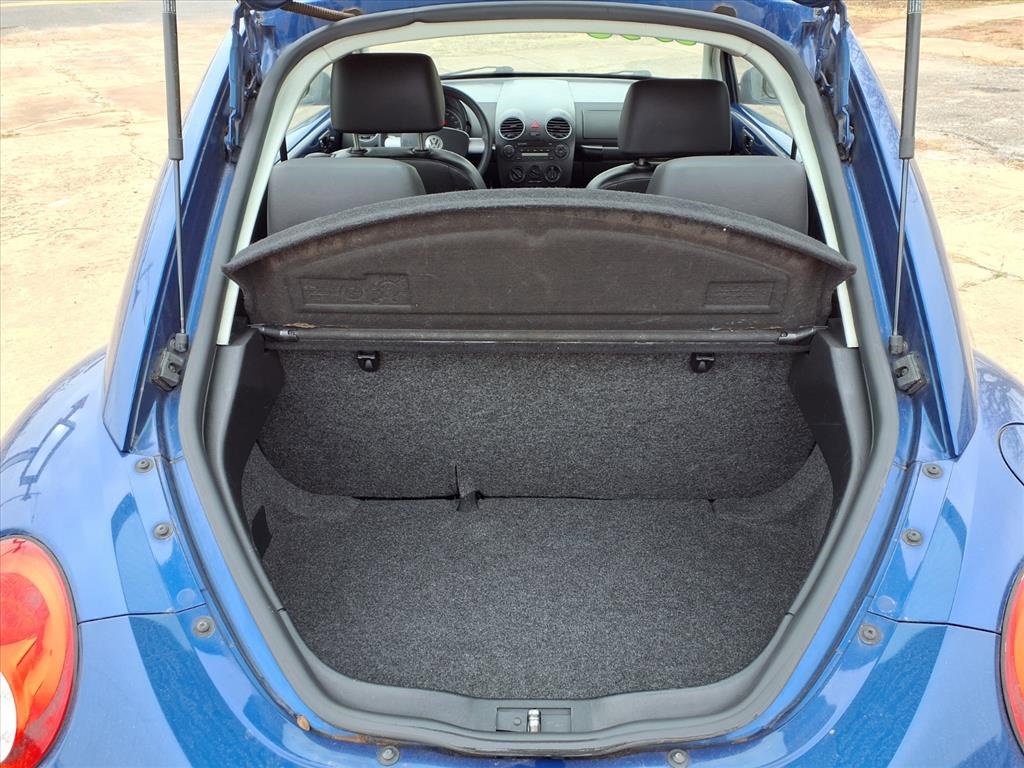 Used 2008 Volkswagen Beetle S image 14