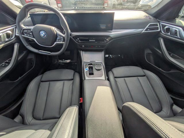 Used 2025 BMW i4 eDrive40 w/ Parking Assistance Package image 10