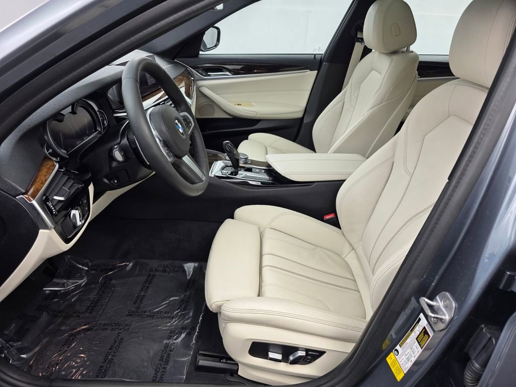 Used 2019 BMW 540i w/ Convenience Package RWD image 9