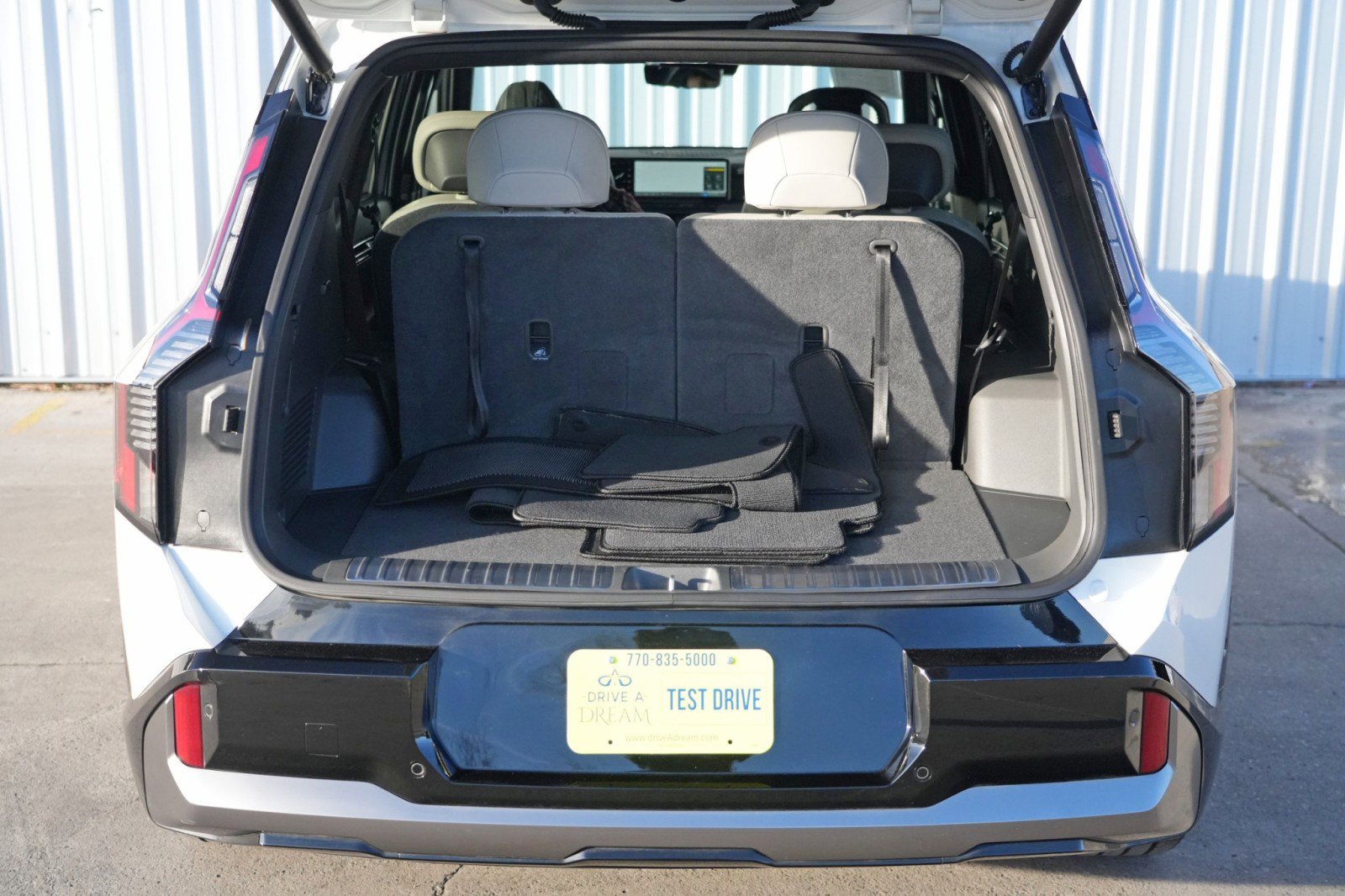 Used 2024 Kia EV9 GT-Line image 10