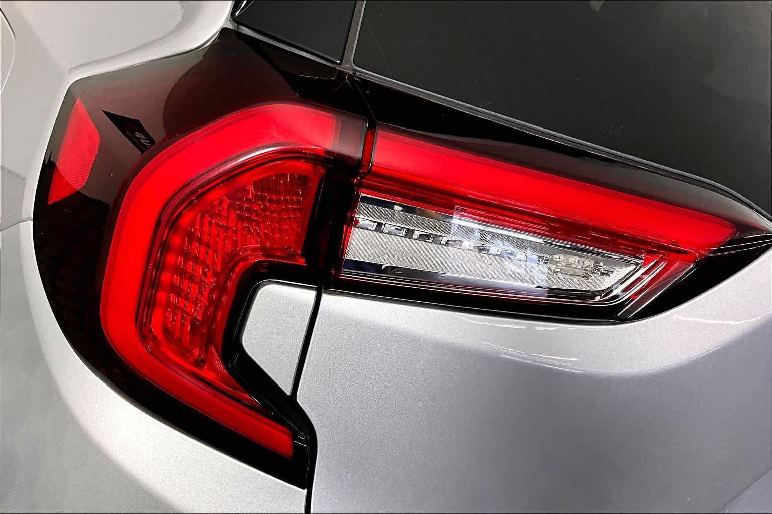 Used 2022 GMC Terrain SLT FWD image 28