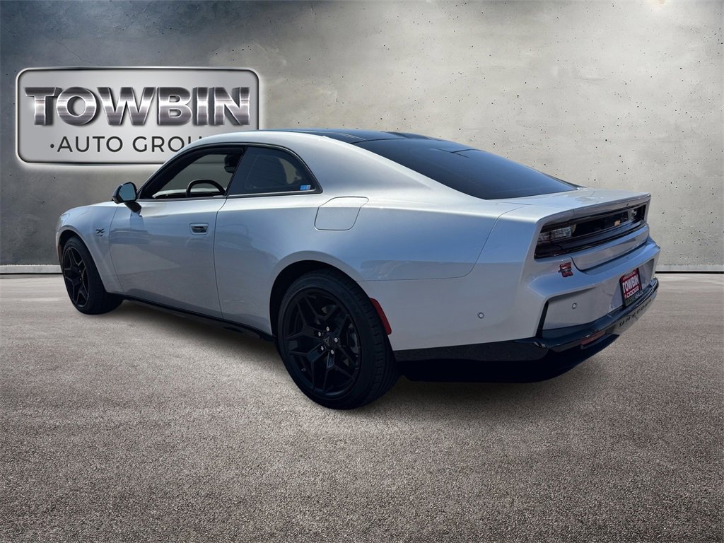 Used 2024 Dodge Charger R/T w/ Plus Group image 6