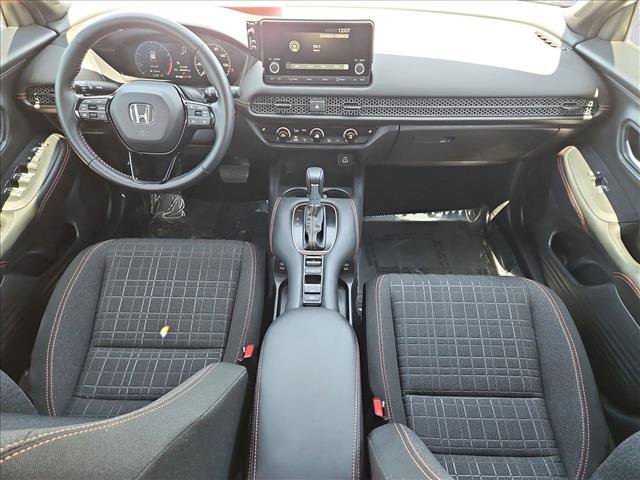 Used 2025 Honda HR-V Sport image 16