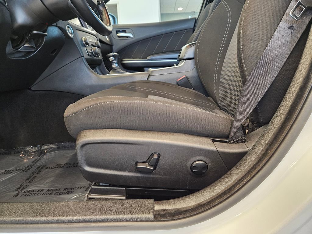 Used 2023 Dodge Charger SXT image 15
