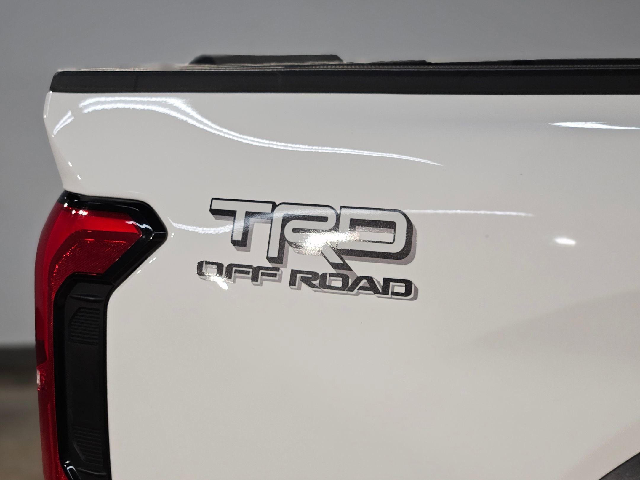 Certified 2025 Toyota Tacoma TRD Off-Road AWD/4WD image 36