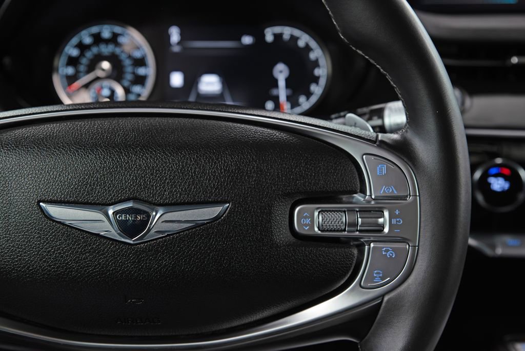 Used 2025 Genesis GV70 2.5T AWD/4WD image 26