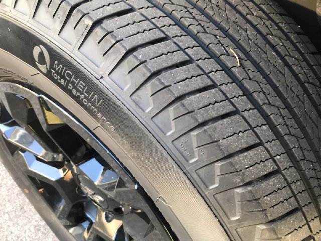 Certified 2024 Chevrolet Silverado 1500 LT AWD/4WD image 35