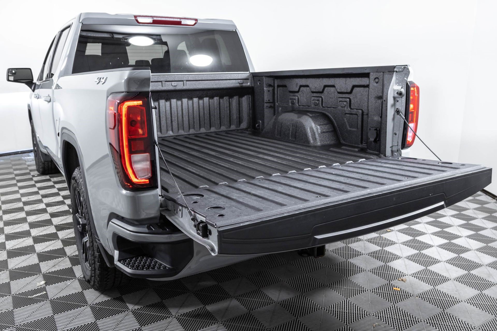 Certified 2024 GMC Sierra 1500 Elevation AWD/4WD image 22