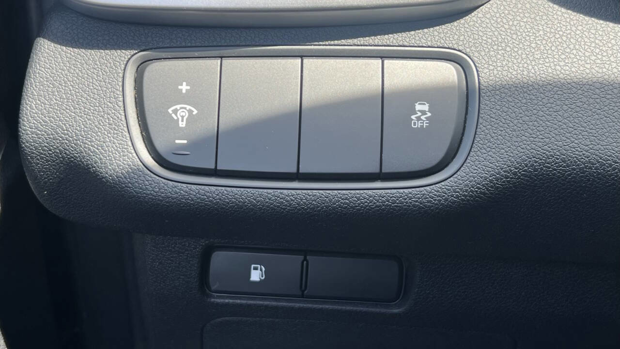 Used 2017 Kia Sorento L image 20
