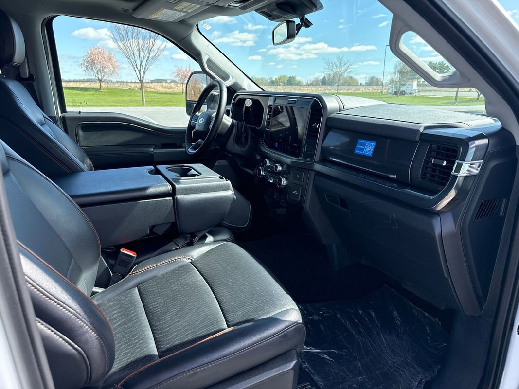 Used 2025 Ford F350 Lariat w/ Camper Package AWD/4WD image 14