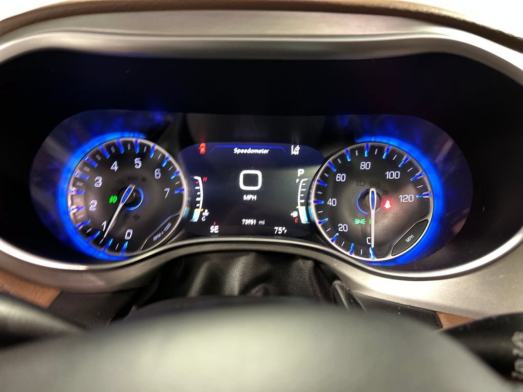 Used 2021 Chrysler Pacifica Limited w/ Premium & Safety Sphere Group AWD/4WD image 16