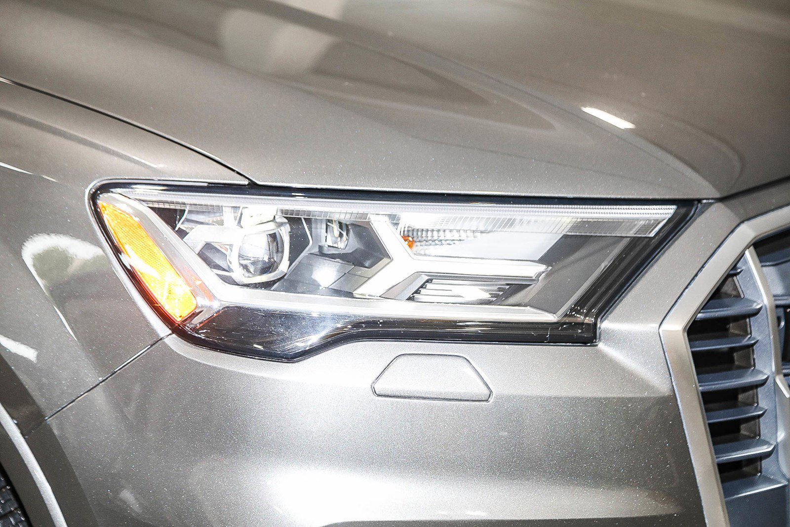 Used 2021 Audi Q7 2.0T Premium Plus w/ Executive Package image 8