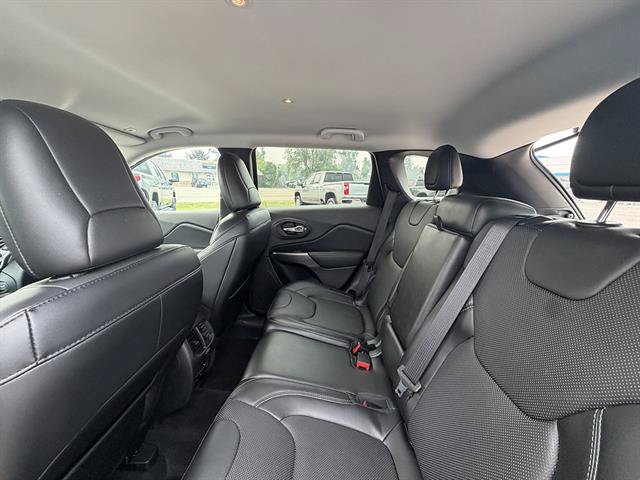 Used 2019 Jeep Cherokee Limited w/ Luxury Group AWD/4WD image 25