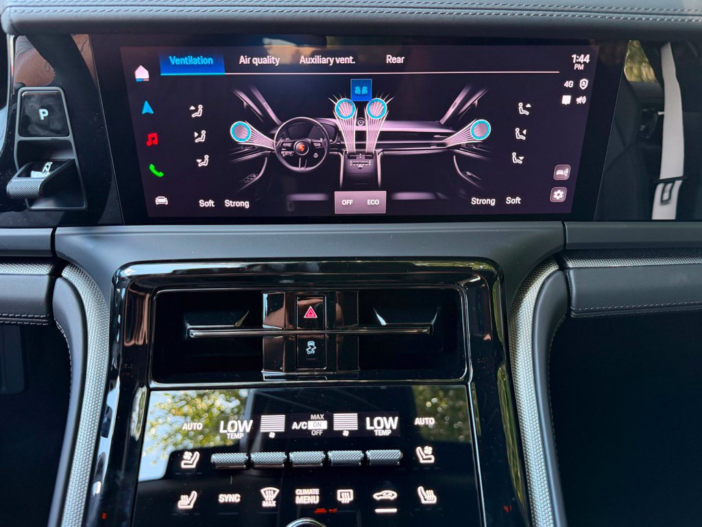 New 2026 Porsche Panamera RWD image 13