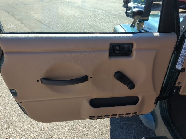 Used 2000 Jeep Wrangler Sport image 14