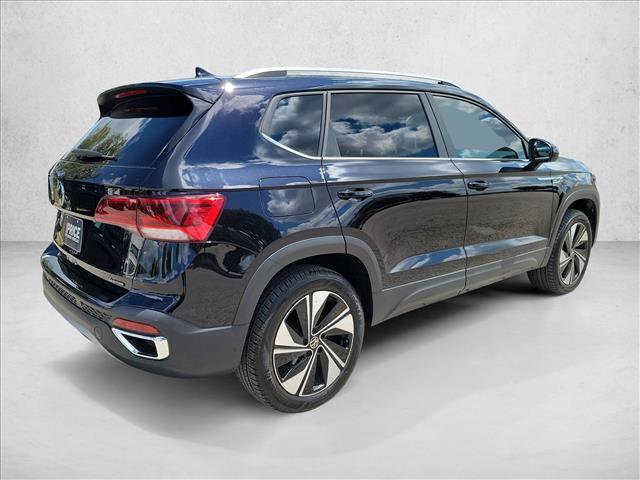 Used 2024 Volkswagen Taos SE image 5