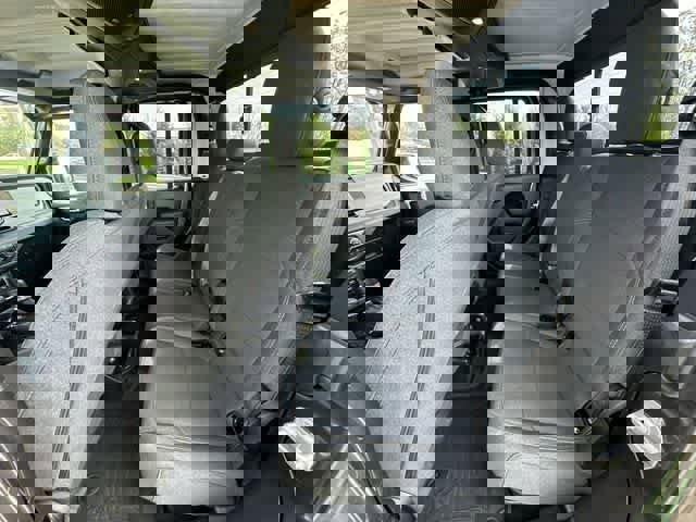 Used 2025 Jeep Gladiator Sport image 19