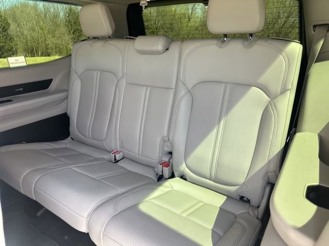 Used 2022 Jeep Wagoneer Series II w/ Premium Group I image 26