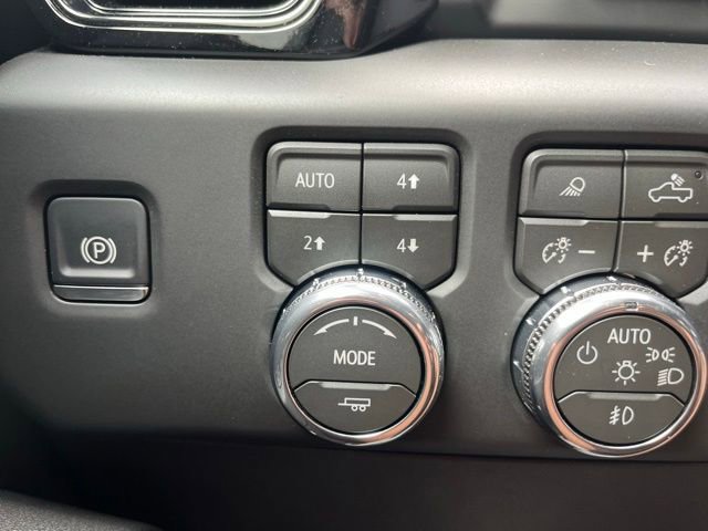 Used 2026 GMC Sierra 1500 AT4 w/ AT4 Premium Package AWD/4WD image 16