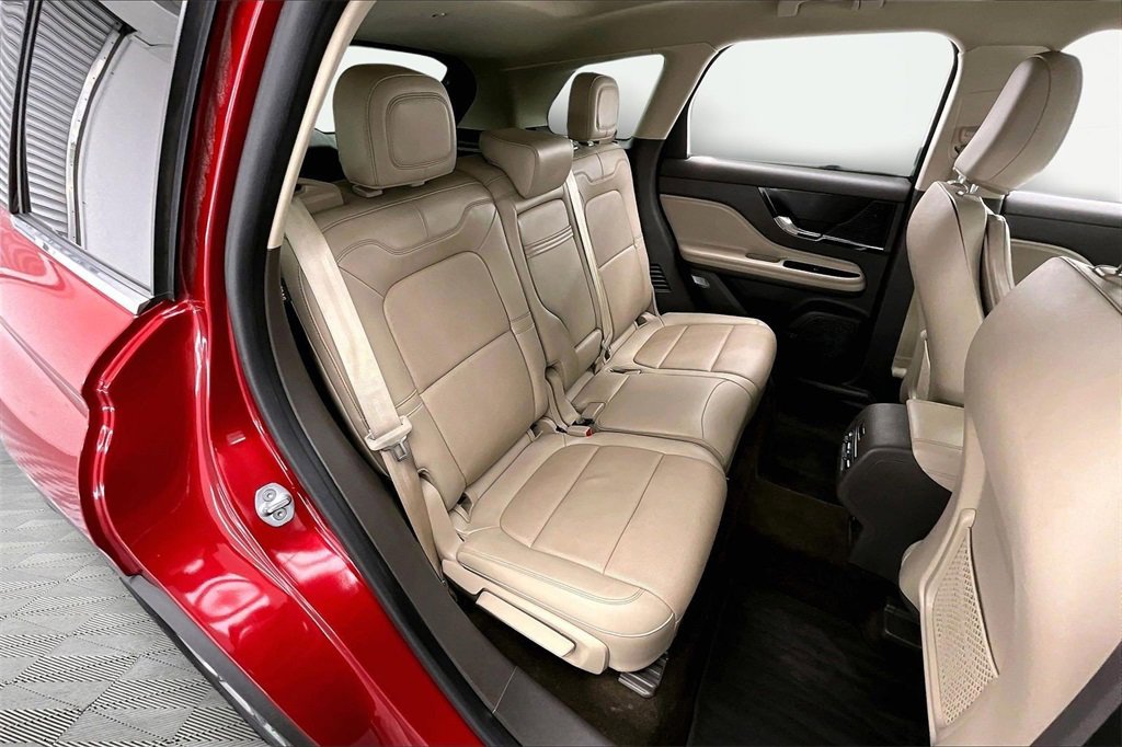 Used 2022 Lincoln Corsair FWD w/ Premium Package image 27