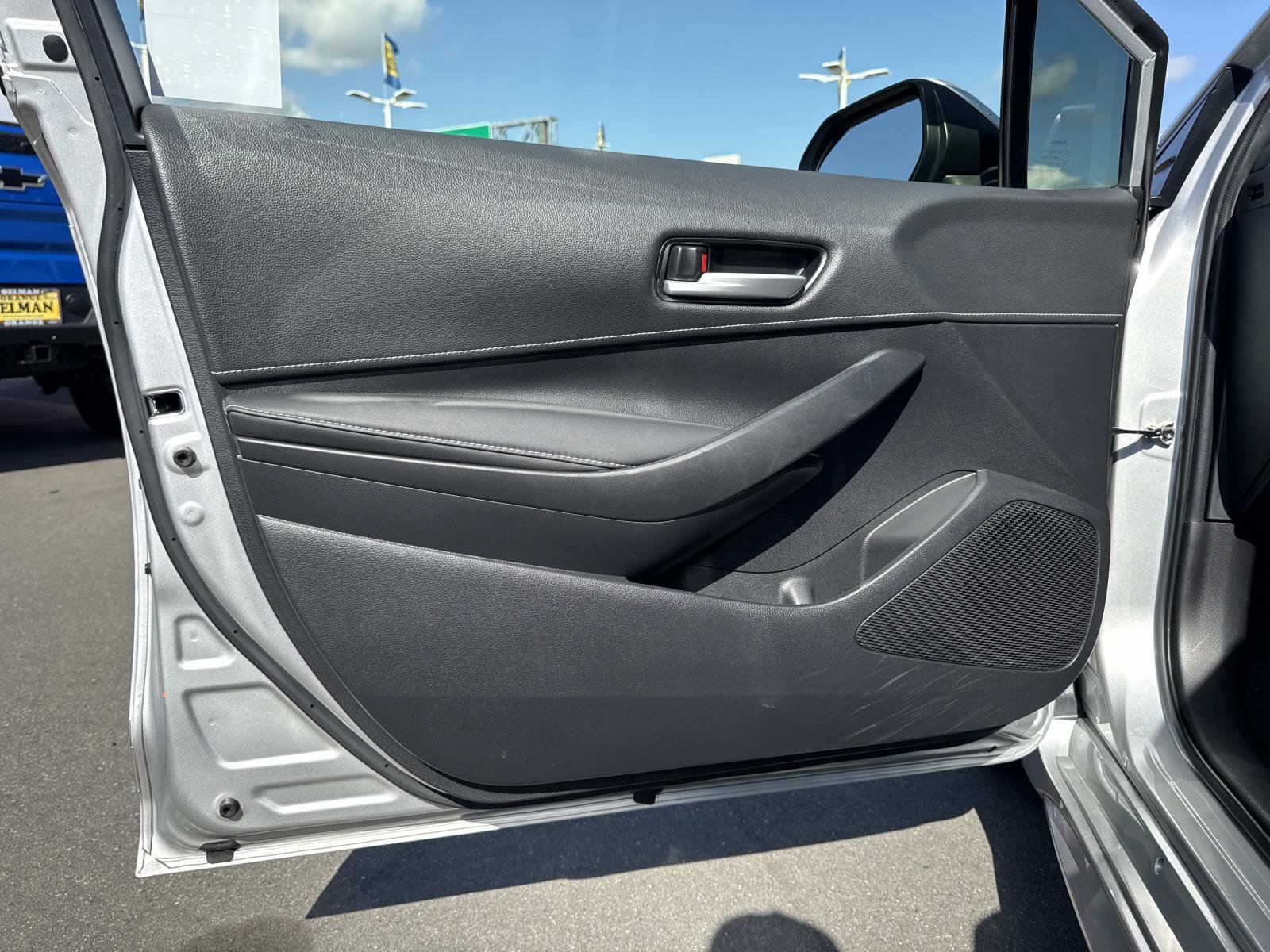 Used 2022 Toyota Corolla SE FWD image 19