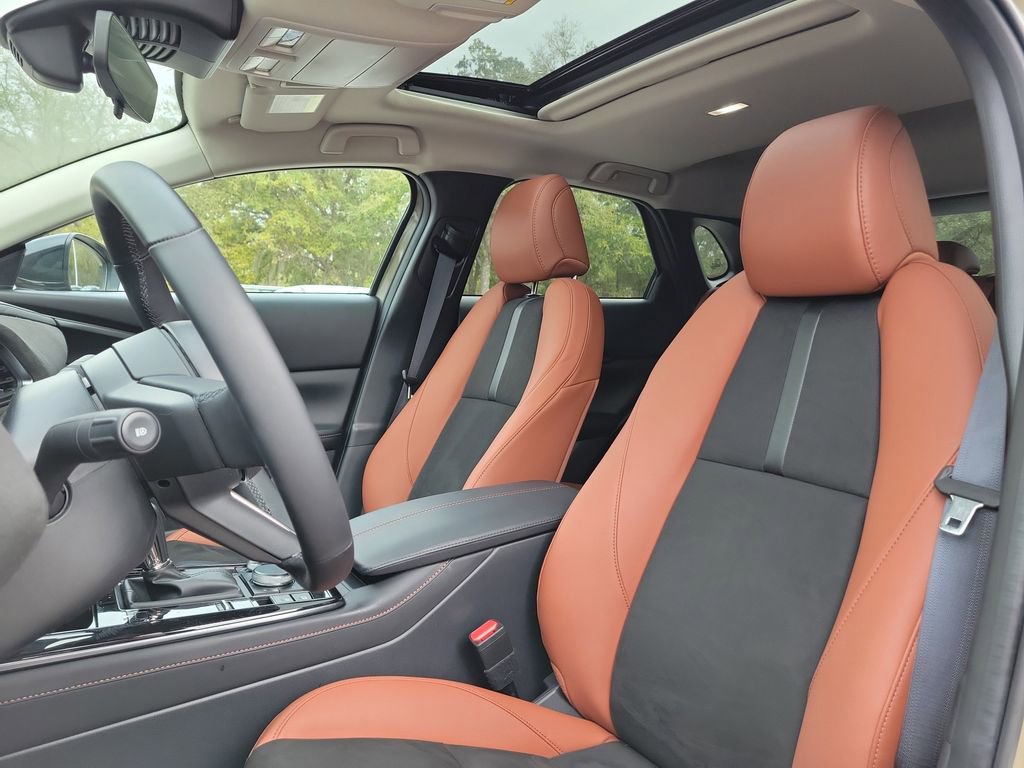 Certified 2025 MAZDA CX-30 Carbon image 17