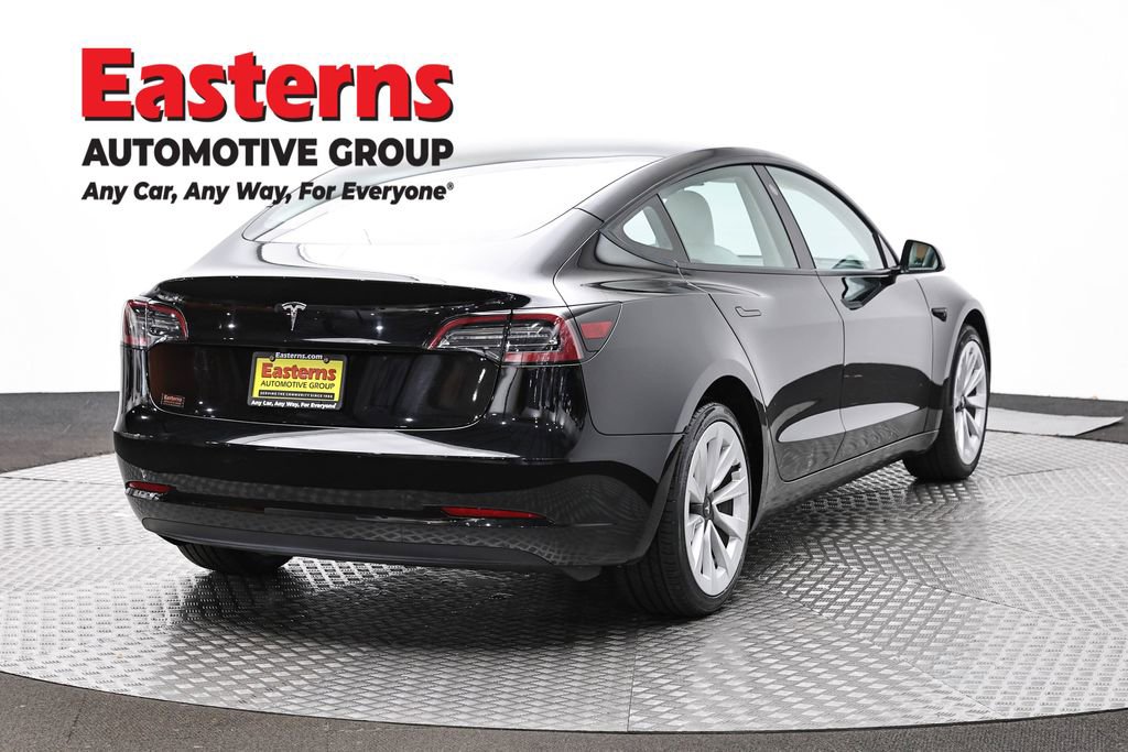 Used 2023 Tesla Model 3 Standard Range image 5
