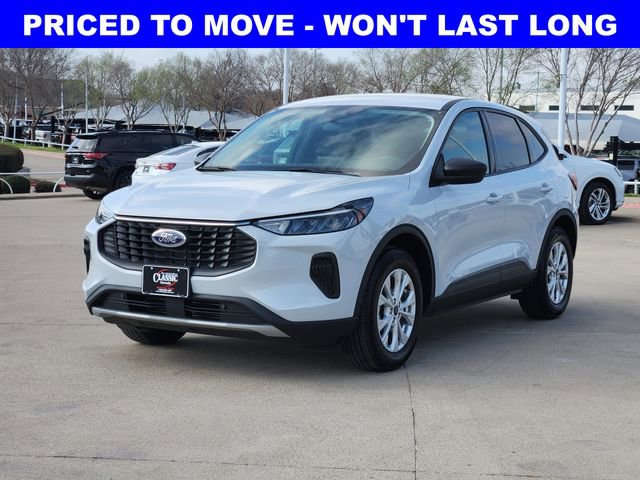 Used 2025 Ford Escape Active FWD image 11