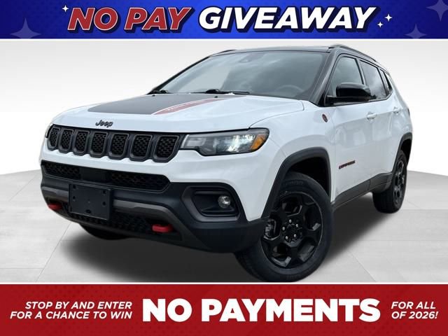 Used 2023 Jeep Compass Trailhawk image 1