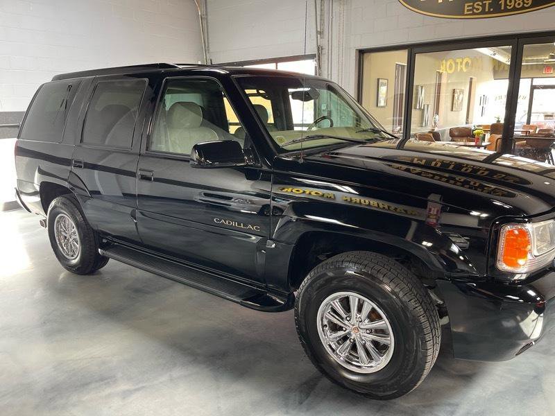 Used 1999 Cadillac Escalade 4WD image 8