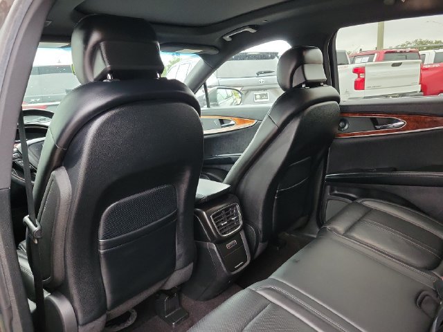 Used 2019 Lincoln Nautilus Reserve AWD/4WD image 12