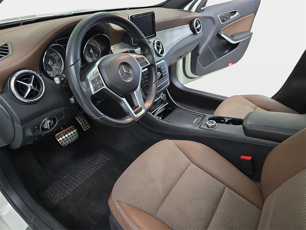 Used 2015 Mercedes-Benz GLA 250 4MATIC image 19